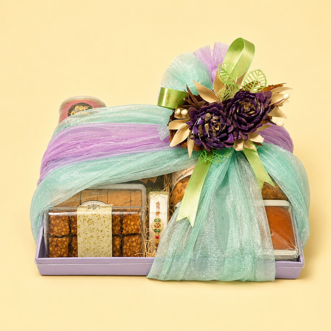 Rakhi Delight Basket – Egg Free